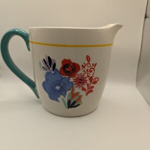 Pioneer Woman measuring cup